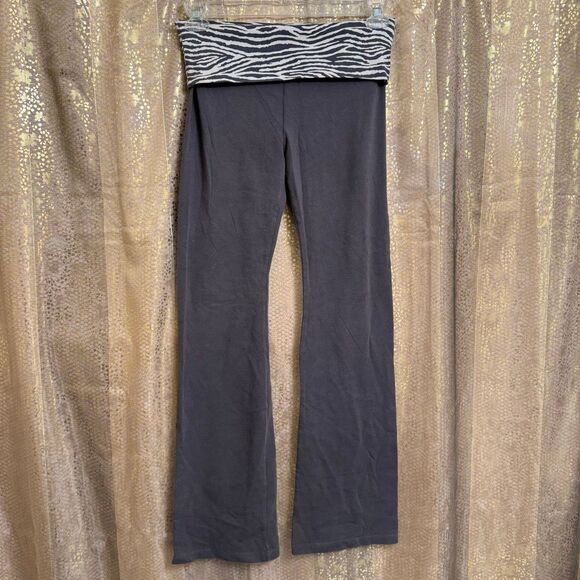 Y2K Victorias Secret VSX Fold Over Zebra Waistband Gray Flare Leggings Small - Picture 1 of 7